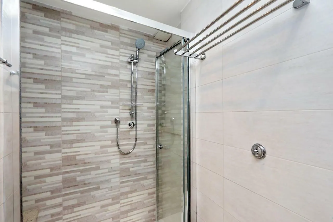 Lungaretta4 Apartment Rome